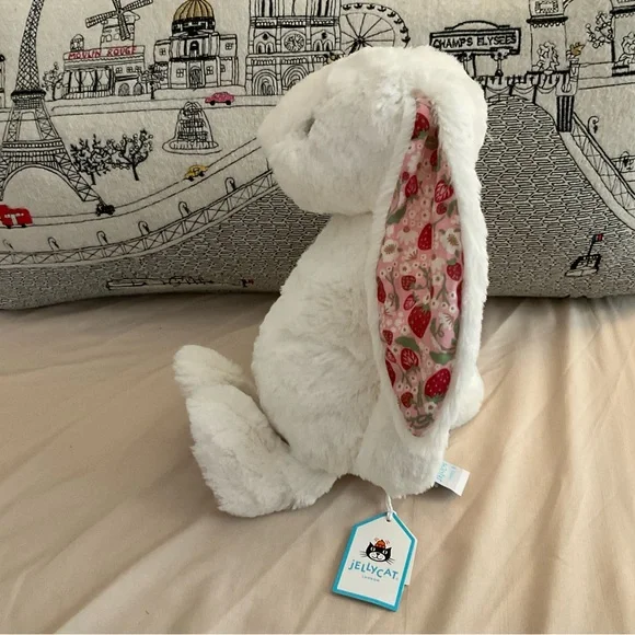 Jellycat Blossom Creme Bunny  “Berry” NWT Medium Plushie - Picture 2 of 11